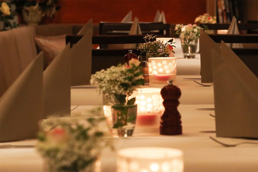 Dinner bei Kerzenlicht